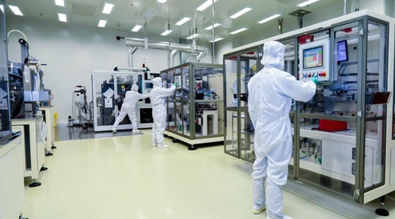 Đèn sạch là gì? Tiêu chuẩn chiếu sáng hội thảo không bụi